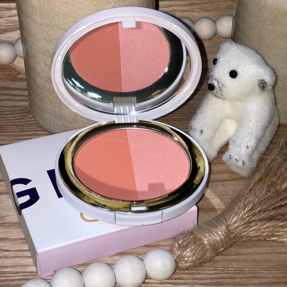 GIGI GORGEOUS Blush and Bronzer Duo in Authentic + Pride - Picture 4 of 9